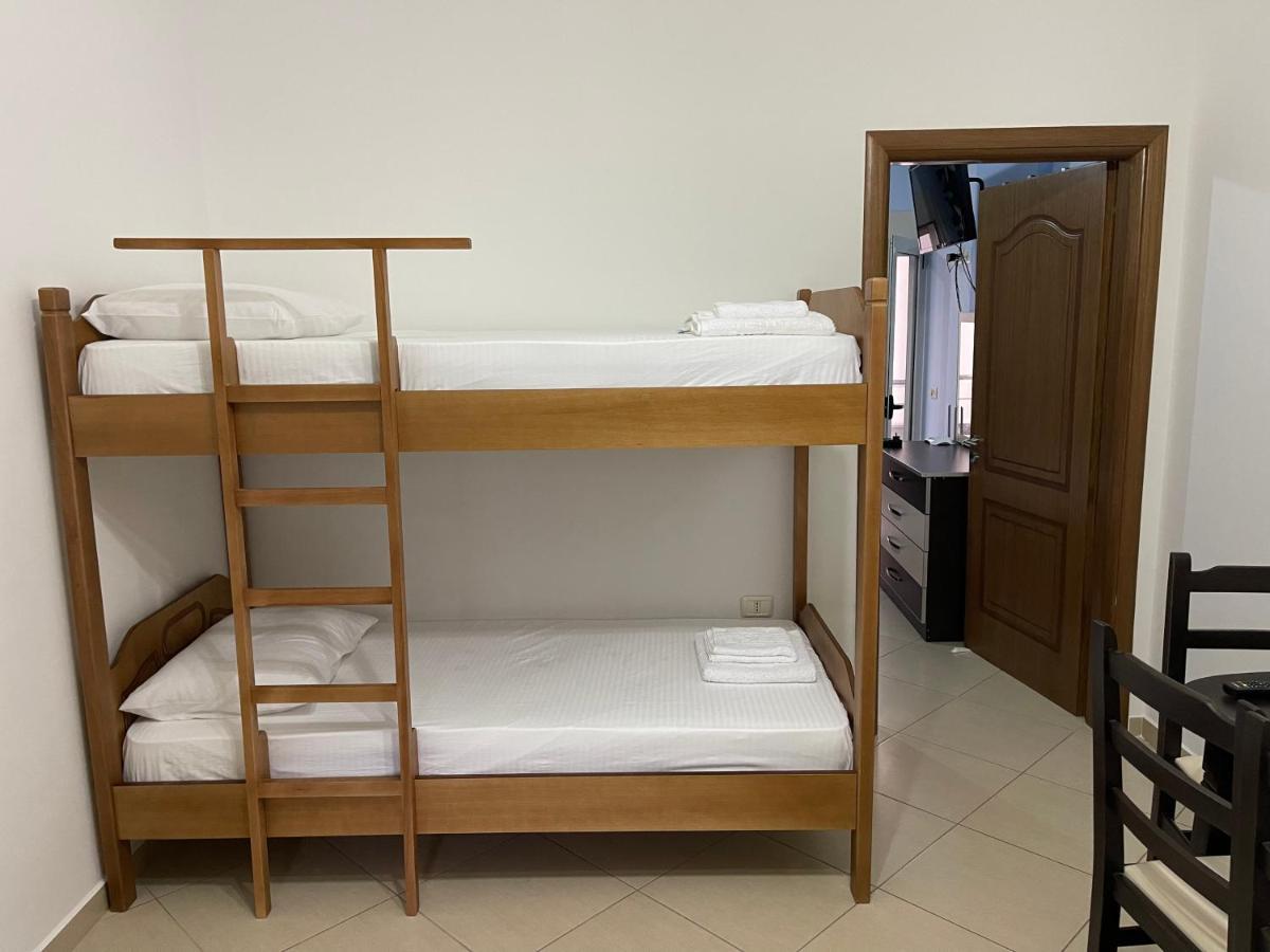 Wave Apartments Saranda Extérieur photo